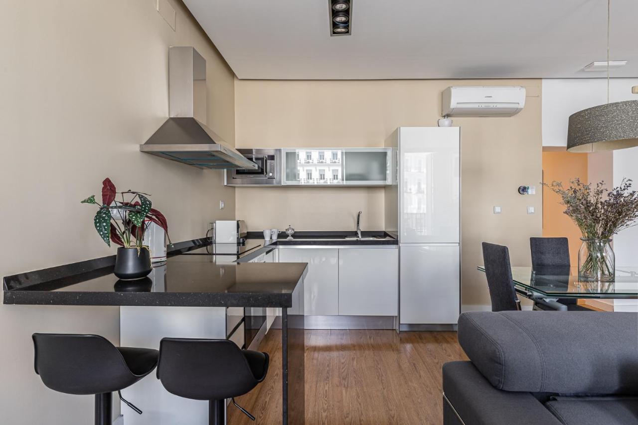Waou Apartamentos En Sol Deluxe 2 Madrid Esterno foto